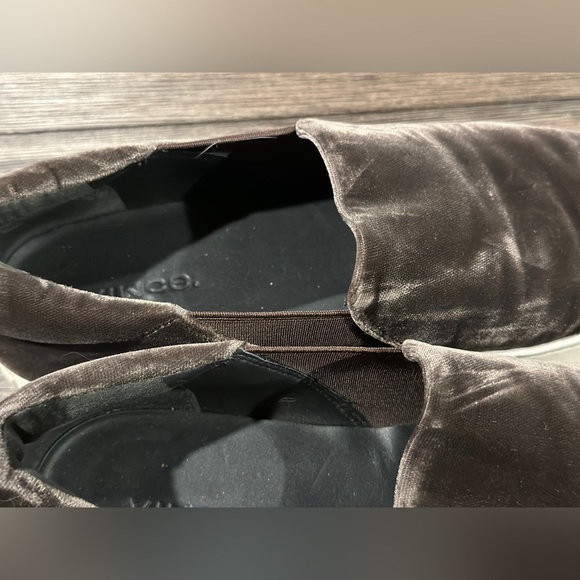 Vince slip on velour loafer Shoes Sneakers, Sz‎ 7.5 - Picture 5 of 7